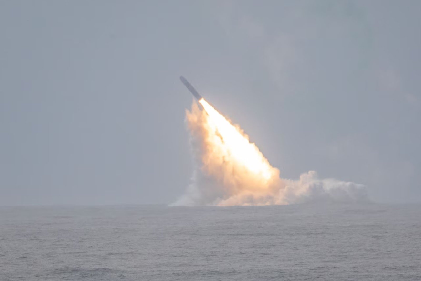 U.S. and UK Reinforce Trident II D5 Ballistic Missile for Joint Nuclear Deterrence